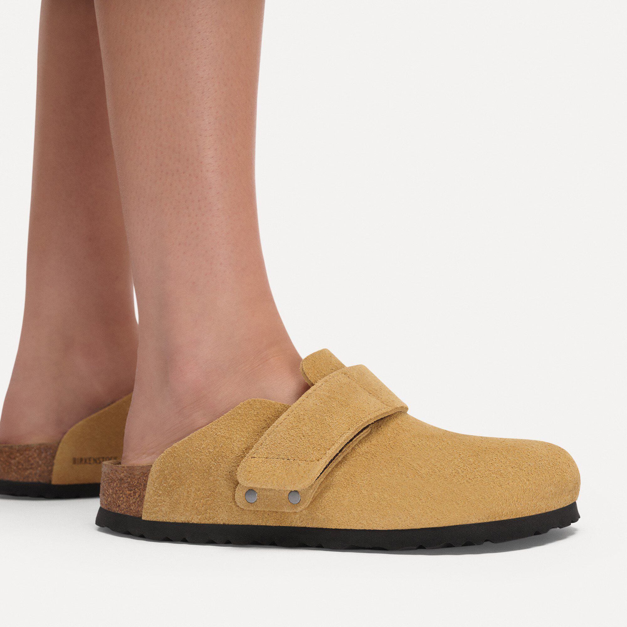 Loma Suede Leather